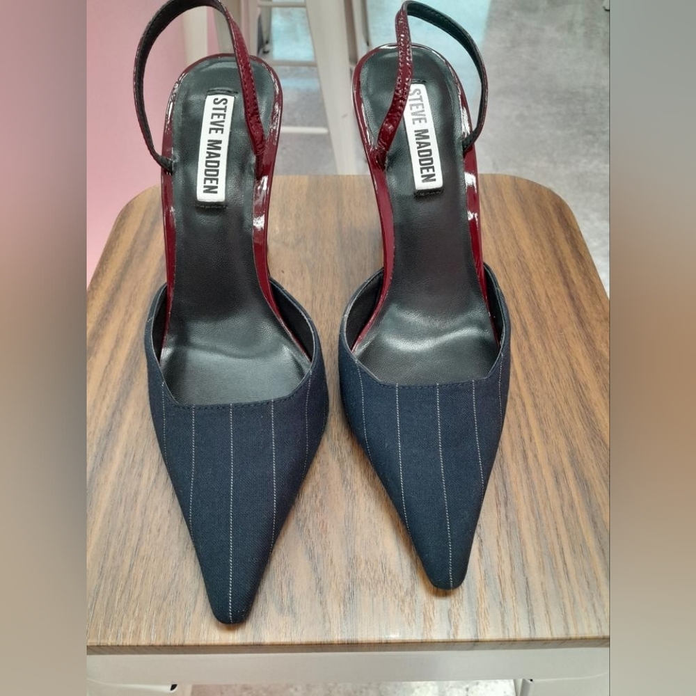 Steve Madden Black and Burgundy Heels